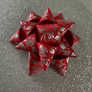 Gift ribbon hair bow